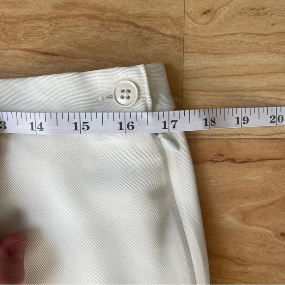 Vintage Lauren Ralph Lauren Off-white Midi length Flowy Skirt in Woman’s 12P - Picture 8 of 8